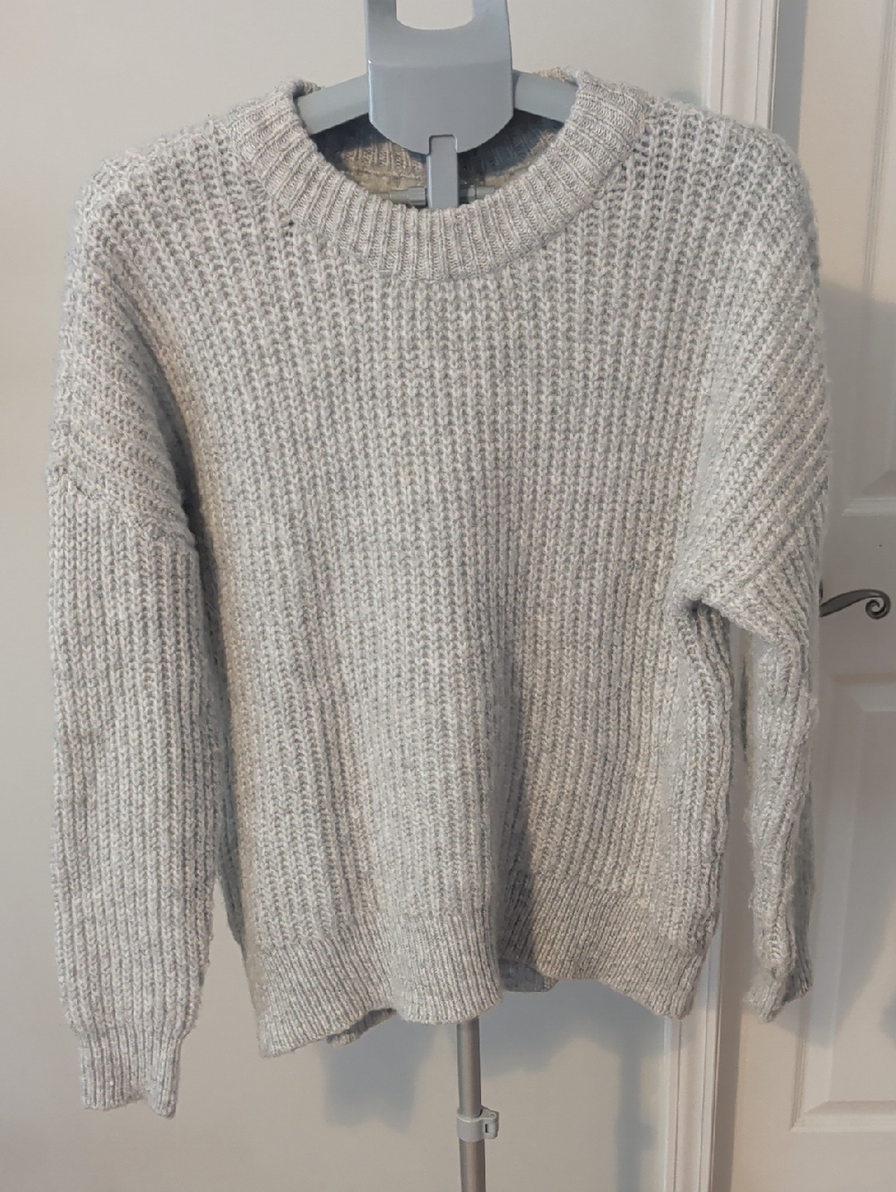 Sonoma Light Gray Knit Crewneck Sweater